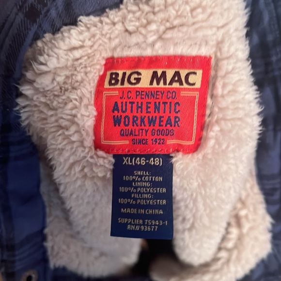 Big Mac plaid blue cotton jacket XL. 100% cotton shell. 100% polyester lining - Picture 2 of 2